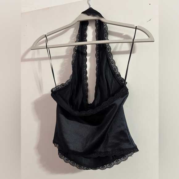 Urban Outfitters Kimchi Blue Farrah Halter Top - Picture 2 of 3